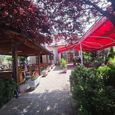 Pansion Kamin Bed & Breakfast Lukavica Exterior photo